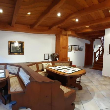 Toelgyes Apartment ไฮจ์ดุสโซบอสโล ภายนอก รูปภาพ