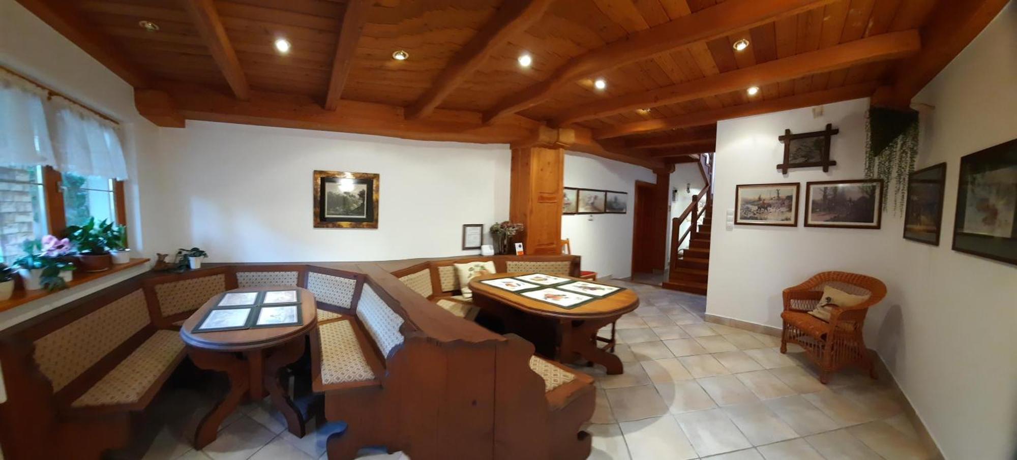 Toelgyes Apartment ไฮจ์ดุสโซบอสโล ภายนอก รูปภาพ